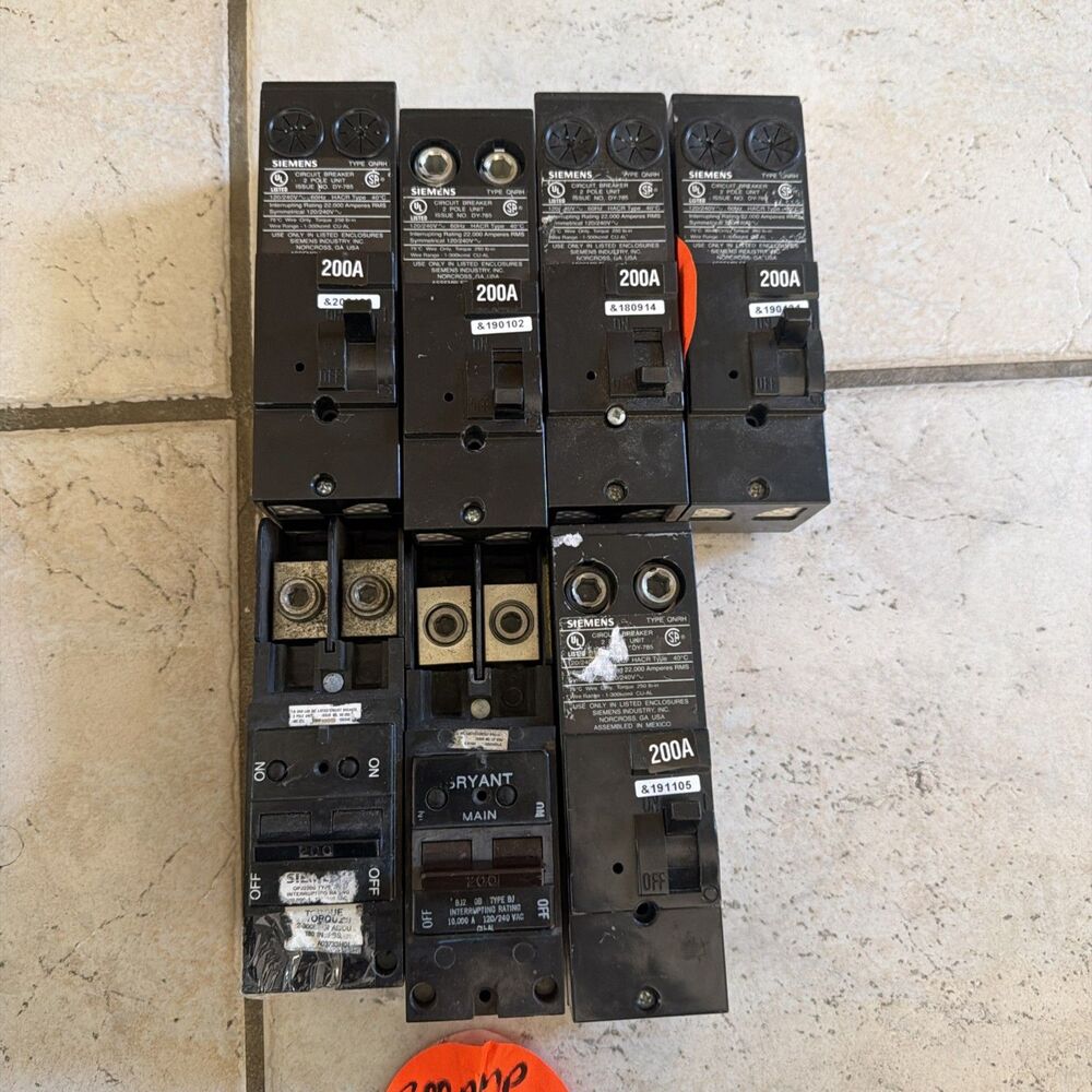 Lot of 7 Siemens QN2200R Bryant BJ2200 200A 2 Pole Main Circuit Breaker NOS Mix